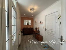 BELLE MAISON EN PIERRE DE TAILLE DE 252 M², 7 CHAMBRES, COMBLES AMÉNAGEABLES, JARDIN PAYSAGER,3 GARAGES