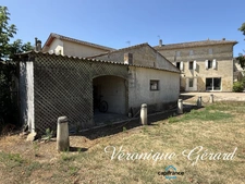 BELLE MAISON EN PIERRE DE TAILLE DE 252 M², 7 CHAMBRES, COMBLES AMÉNAGEABLES, JARDIN PAYSAGER,3 GARAGES