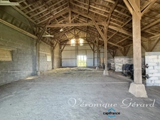 Ancien corps de ferme en pierre du XVIIIe siècle à LAUZUN