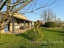 Maison de 134 m² de plain-pied, en pierre, sur plus de 5880 m²