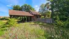 Maison à vendre 5 pièces avec jardin et piscine LEMBEYE (64)