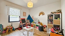 Maison récente à vendre 6 pièces 4 chambres avec double garage et jardin LOUEY (65)