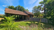 Maison à vendre 5 pièces avec jardin et piscine LEMBEYE (64)