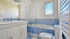 Maison à vendre 5 pièces, 4 chambres avec jardin et garage à LALOUBERE (65)
