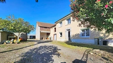 Corps de ferme rénové avec gite attenant à vendre 6 pièces MARSAC (65)