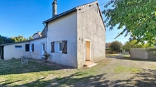 Corps de ferme rénové avec gite attenant à vendre 6 pièces MARSAC (65)