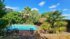Maison à vendre 5 pièces avec jardin et piscine LEMBEYE (64)