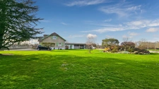 Maison à vendre 6 pièces avec grand garage et parc arboré AUREILHAN (65)