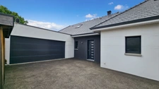 Maison récente à vendre 6 pièces 4 chambres avec double garage et jardin LOUEY (65)