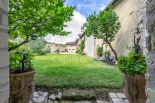 Propriété à vendre 8 pièces à FISMES (51)