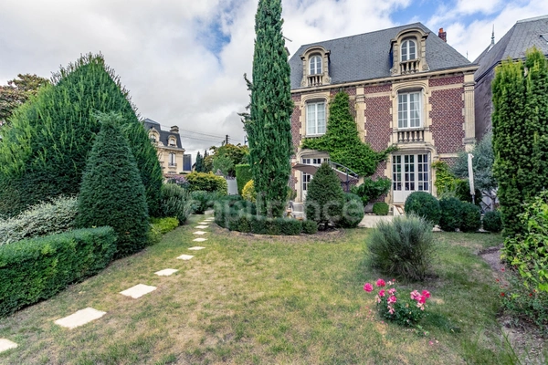 Maison de caractère à vendre 7 pièces SOISSONS (02)