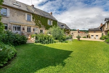 Propriété à vendre 8 pièces à FISMES (51)