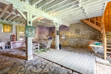 Propriété à vendre 8 pièces à FISMES (51)