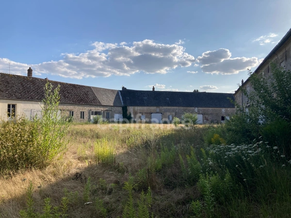 Corps de ferme à vendre 15 pièces ACY EN MULTIEN (60)