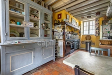 Propriété à vendre 8 pièces à FISMES (51)