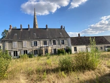 Corps de ferme à vendre 15 pièces ACY EN MULTIEN (60)