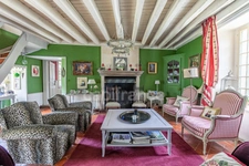 Propriété à vendre 8 pièces à FISMES (51)