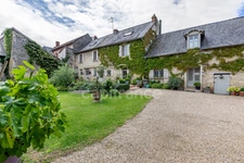 Propriété à vendre 8 pièces à FISMES (51)