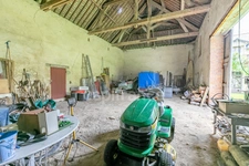 Propriété à vendre 8 pièces à FISMES (51)