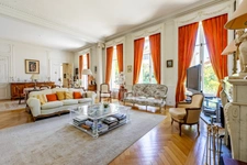 Appartement style bourgeois 260 m² avec terrasse et jardin à vendre 6 pièces REIMS (51)