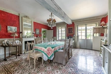 Propriété à vendre 8 pièces à FISMES (51)