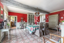 Propriété à vendre 8 pièces à FISMES (51)
