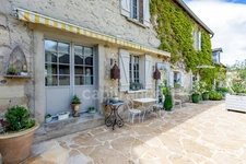 Propriété à vendre 8 pièces à FISMES (51)