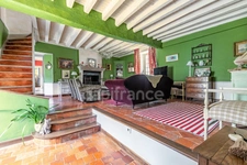 Propriété à vendre 8 pièces à FISMES (51)