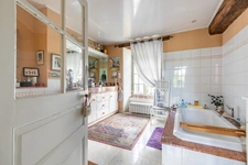 Propriété à vendre 8 pièces à FISMES (51)
