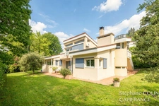VOIRON: une maison à la campagne au cœur de la ville