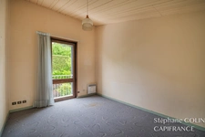 VOIRON: une maison à la campagne au cœur de la ville