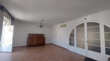 Townhouse, 4 bedrooms + 1 office with garden and garage