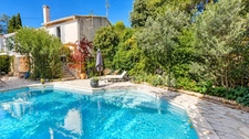 Maison avec studio indépendant et piscine – Cadre exceptionnel – Villeneuve-lès-Avignon