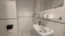 Townhouse, 4 bedrooms + 1 office with garden and garage