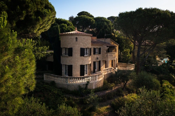 Maison d'exception, 8 pièces, quartier résidentiel (30)