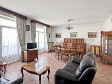 Townhouse, 4 bedrooms + 1 office with garden and garage