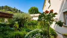 Townhouse, 4 bedrooms + 1 office with garden and garage