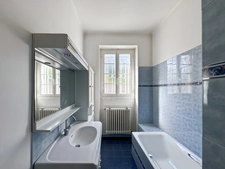 Townhouse, 4 bedrooms + 1 office with garden and garage