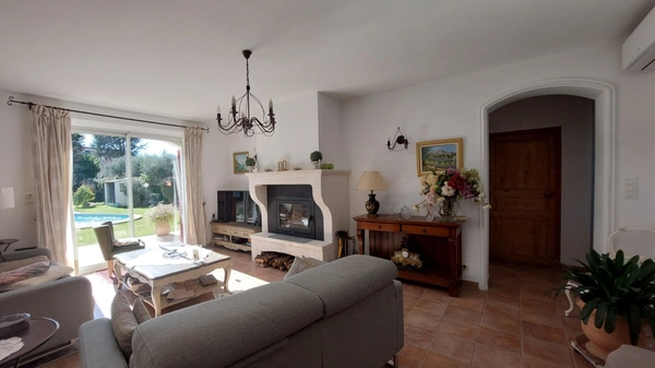 Maison à vendre 5 pièces CABANNES (13)