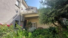 Townhouse, 4 bedrooms + 1 office with garden and garage