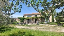 Charmante maison provençale avec piscine et dépendance – À 20 minutes de Saint-Rémy-de-Provence
