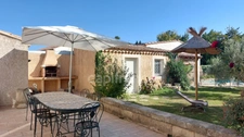 House with pool and garden in Barbentane – 3 bedrooms – 880 m² plot – close to TGV station
