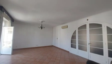 Townhouse, 4 bedrooms + 1 office with garden and garage