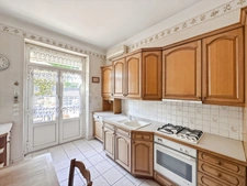 Townhouse, 4 bedrooms + 1 office with garden and garage