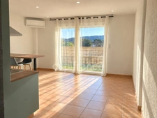  LA CIOTAT (13) – T2 de 43,24 m² au dernier étage avec ascenseur, balcon et vue dégagée