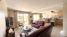 Appartement dans copropriété de 8 lots en rez de chaussée - 2 chambres