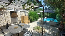 Maison avec studio indépendant et piscine – Cadre exceptionnel – Villeneuve-lès-Avignon