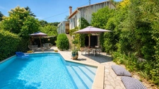 Maison avec studio indépendant et piscine – Cadre exceptionnel – Villeneuve-lès-Avignon