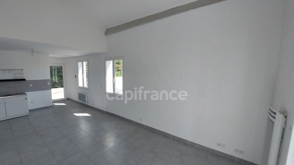 Appartement à vendre 3 pièces VILLENEUVE LES AVIGNON (30)