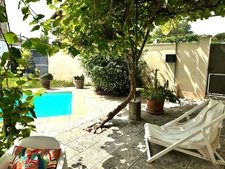 Maison à vendre 6 pièces, piscine, garage.